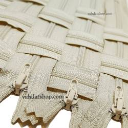 زیپ 20 سانت دنده 4 کرم کد 572 بسته ای