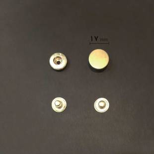 دکمه چهار پارچه طرح زاماک طلایی 17mm